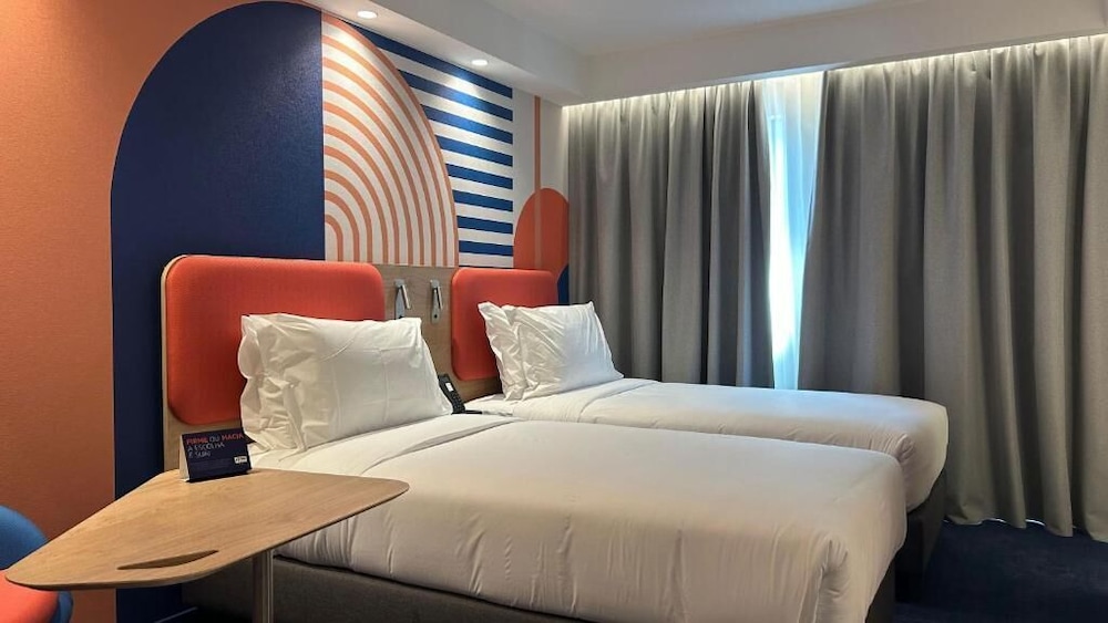 Standard Room, 2 Twin Beds, Balcony - Photo 3