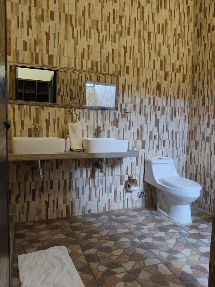 Premium Studio Suite photo 3