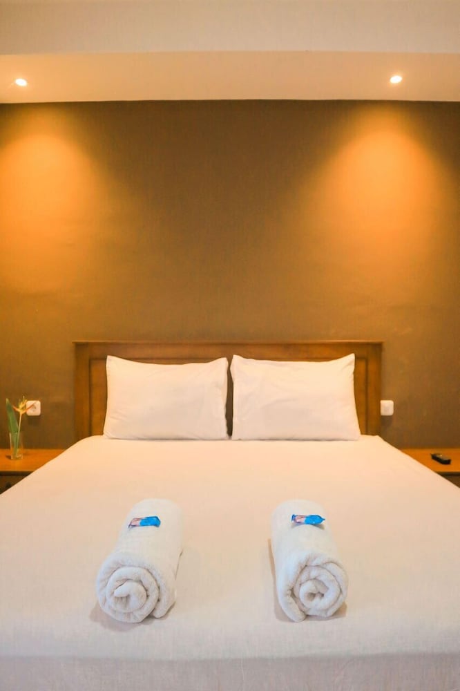 Superior Double Or Twin Room - Photo 11
