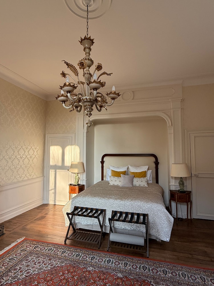 Luxury Room, 1 King Bed, Garden View