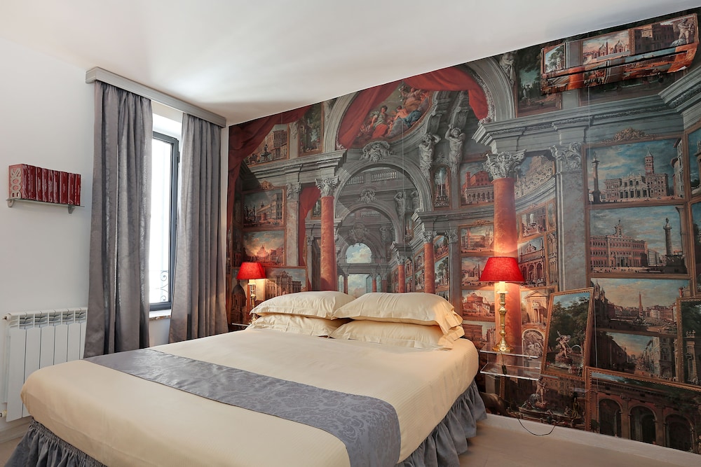 Deluxe Suite, 1 King Bed with Sofa bed, City View