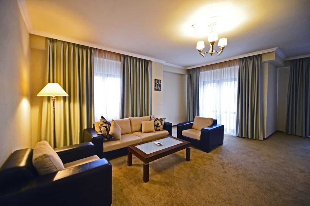 Executive Suite photo 1
