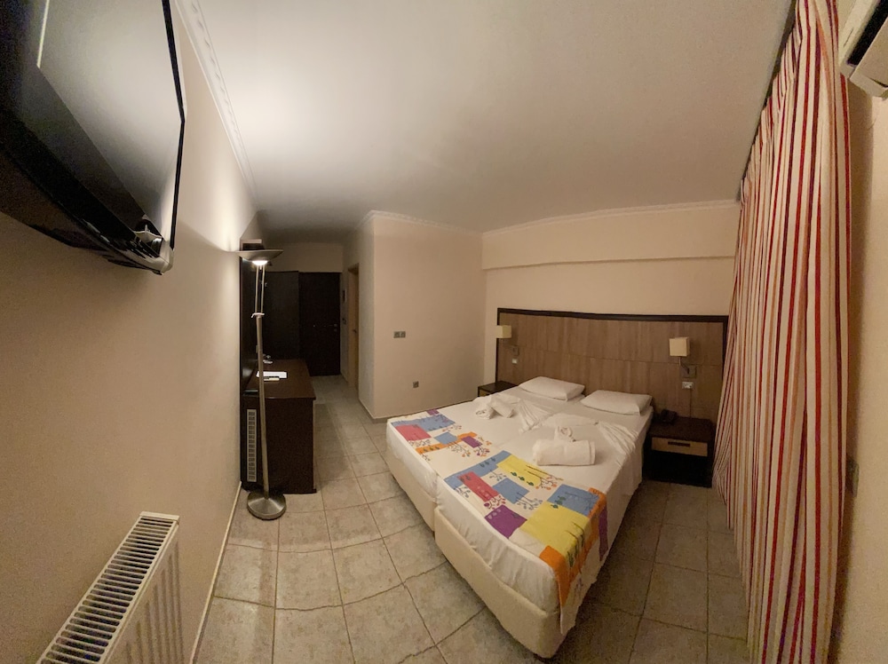 Triple Room, Garden View photo 1