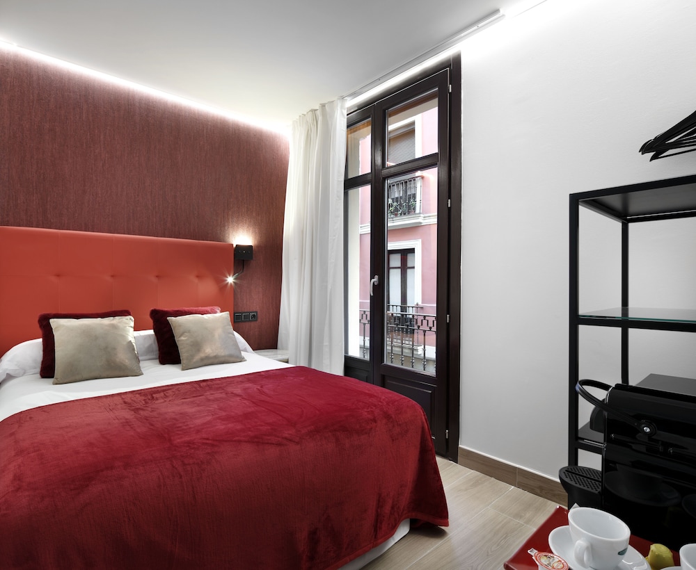 Design Room (Lola)