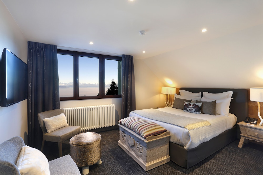 Panoramic Suite, Lake View (Prestige) photo 1