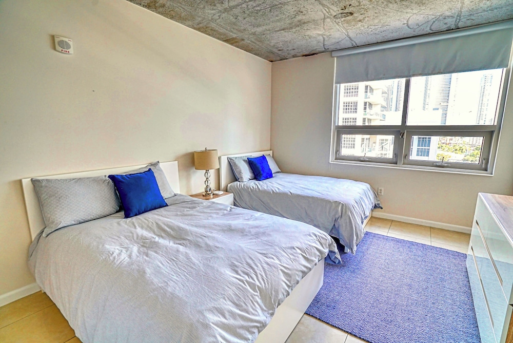 Condo, 2 Bedrooms, City View photo 2