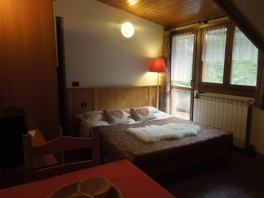 Apartment, 1 Bedroom, Mountain View photo 2