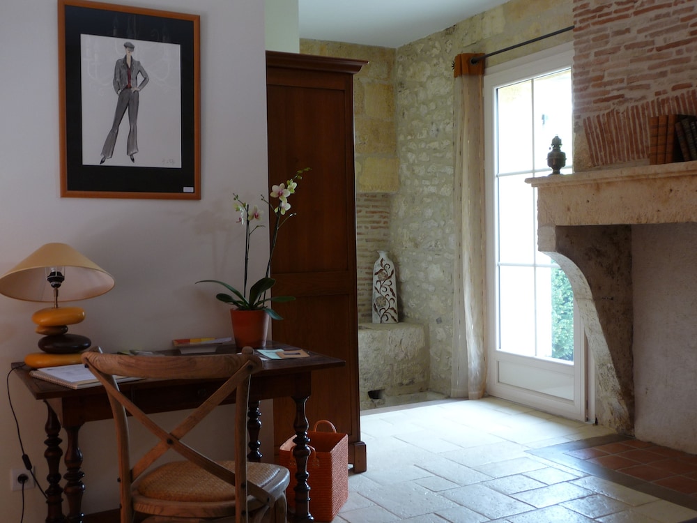 Double Room (Le Ruisseau) photo 2