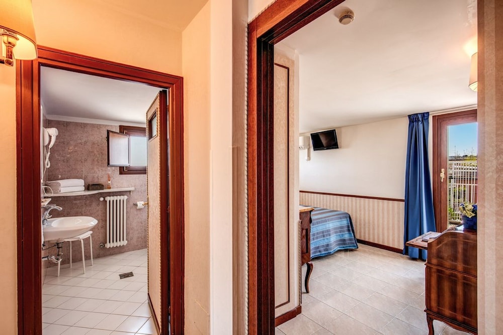 Junior Suite, Terrace photo 3