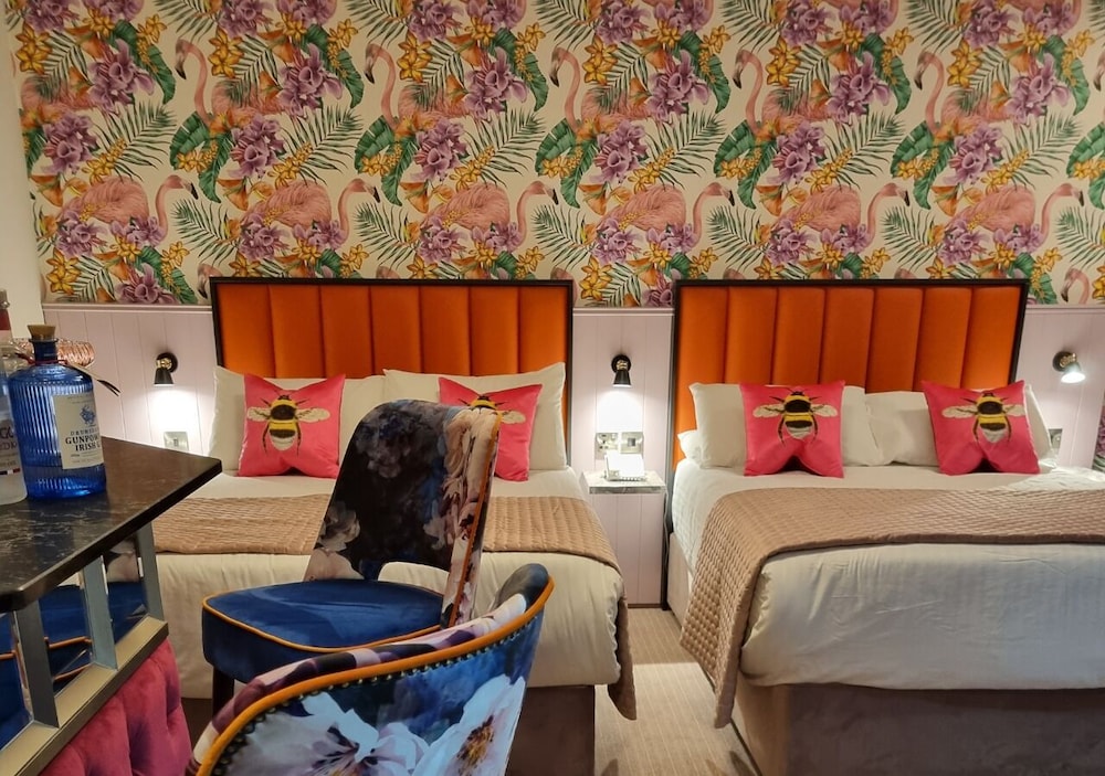 Design Twin Room