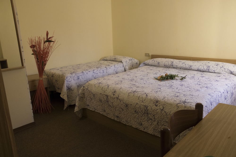 Triple Room - Photo 3