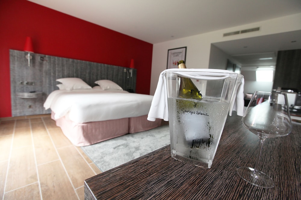 Premium Double or Twin Room, 1 King Bed, Vineyard View photo 1