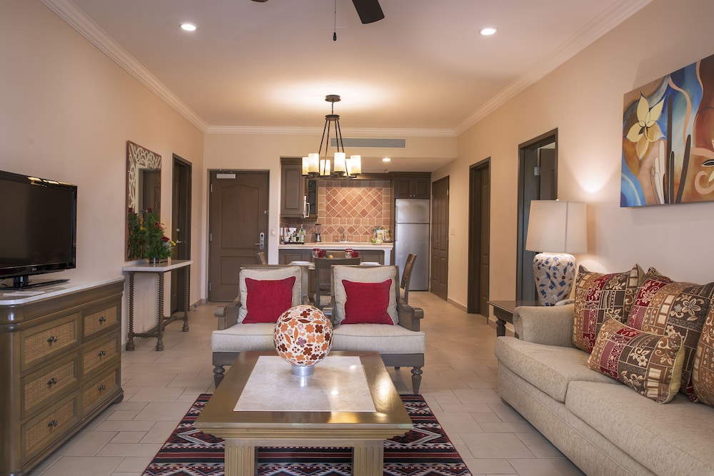 Luxury Suite, 1 Bedroom, 1 Free 25min Massage