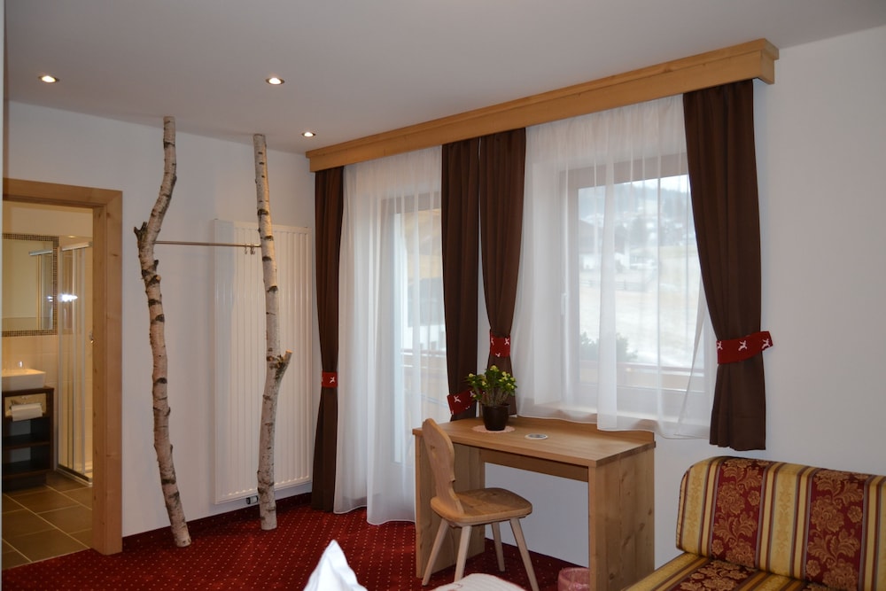 Junior Suite, Balcony - Photo 3