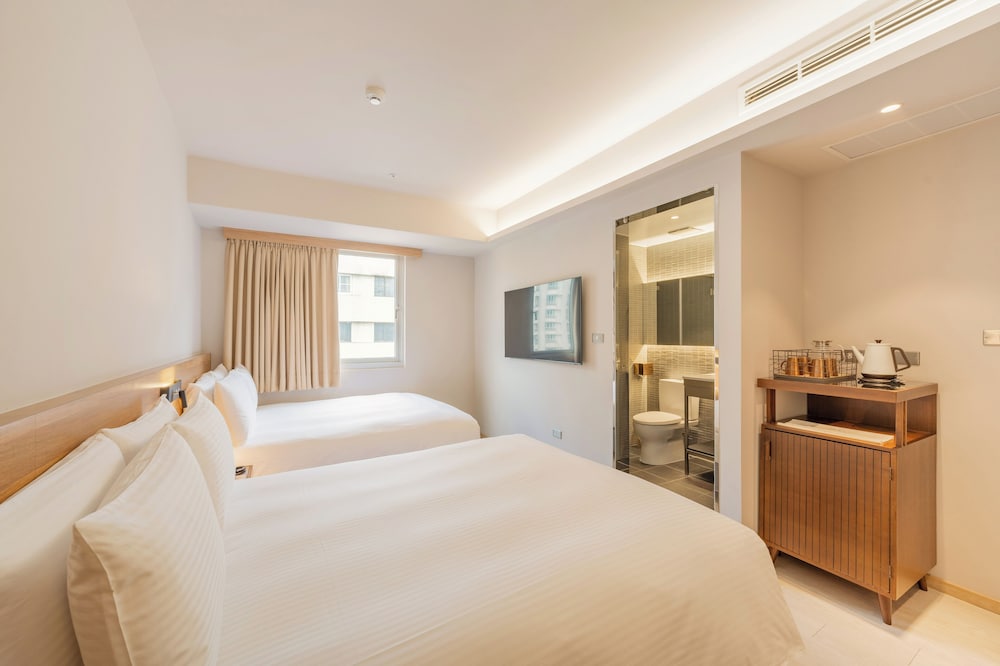 Deluxe Twin Room (For 2 pax, room type is subject to availability) photo 3