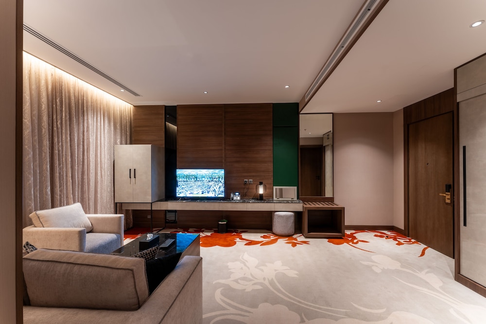 Deluxe Suite photo 2