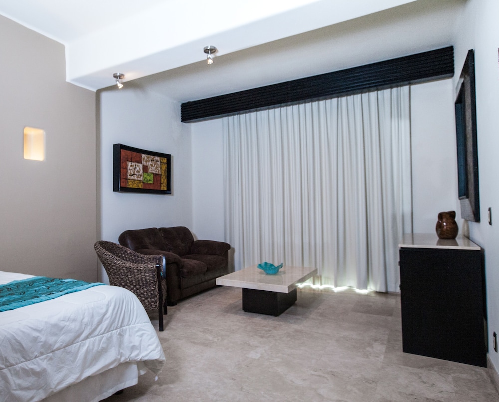 Junior Studio Suite photo 2