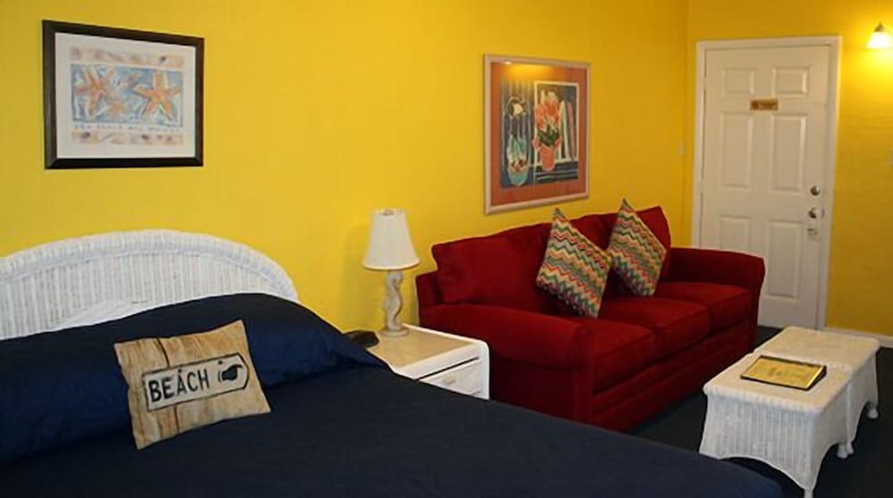 Deluxe Room, 1 Queen Bed with Sofa bed photo 1