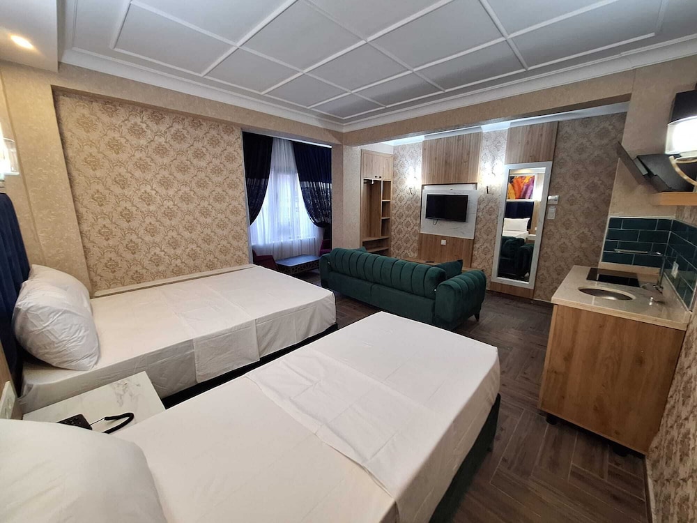 Deluxe Double or Twin Room photo 3