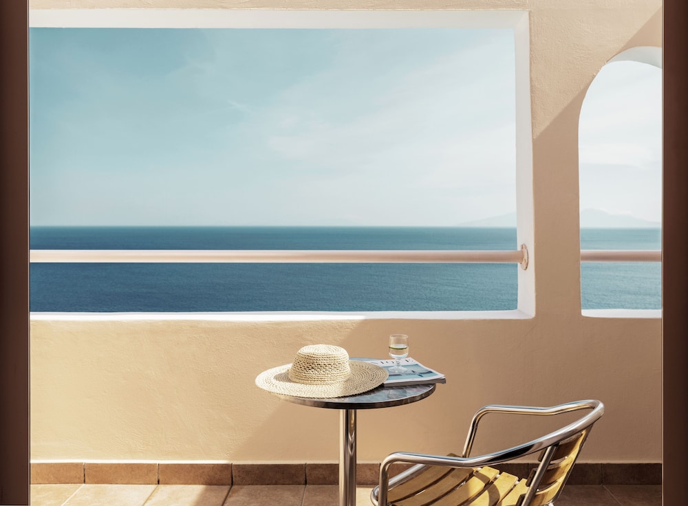 Family Room, Sea View (Superior) - Photo 2