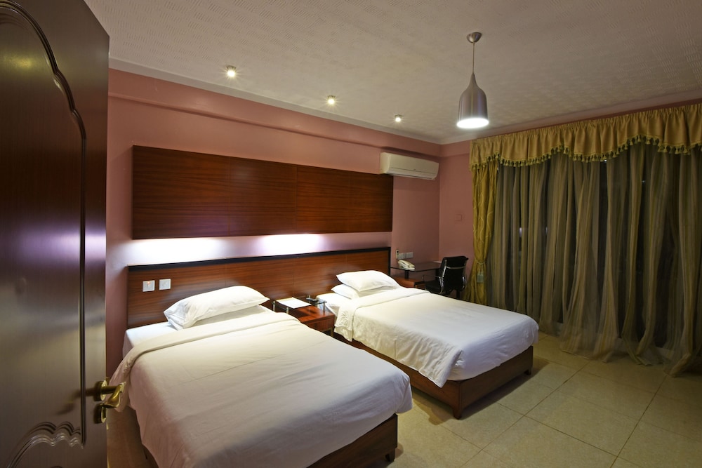 Deluxe Double or Twin Room, Garden View photo 1