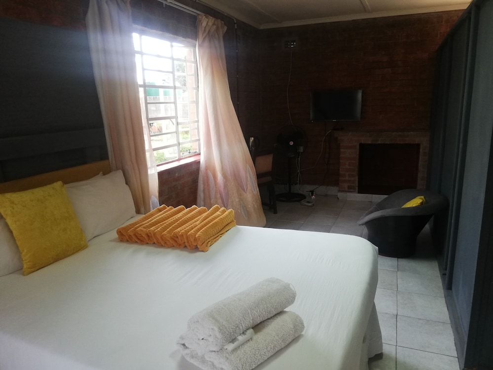 Traditional Double Room, Garden View photo 1