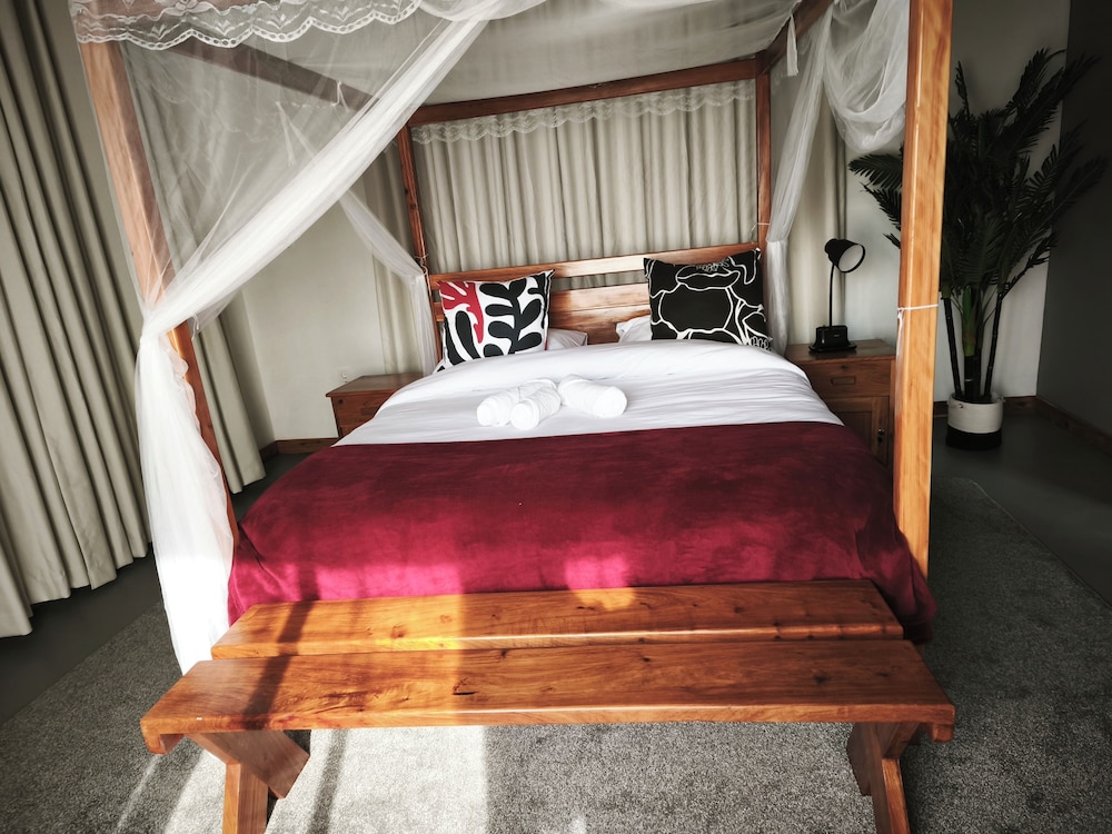 Classic Double Room, Lagoon View photo 1