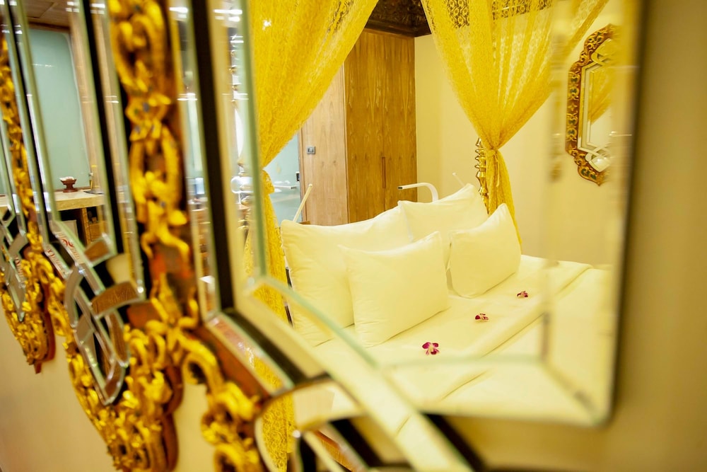 Suite, Garden View (Oasis Suite) - Photo 8