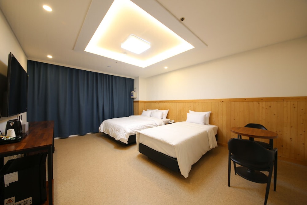 Deluxe Twin Room photo 1