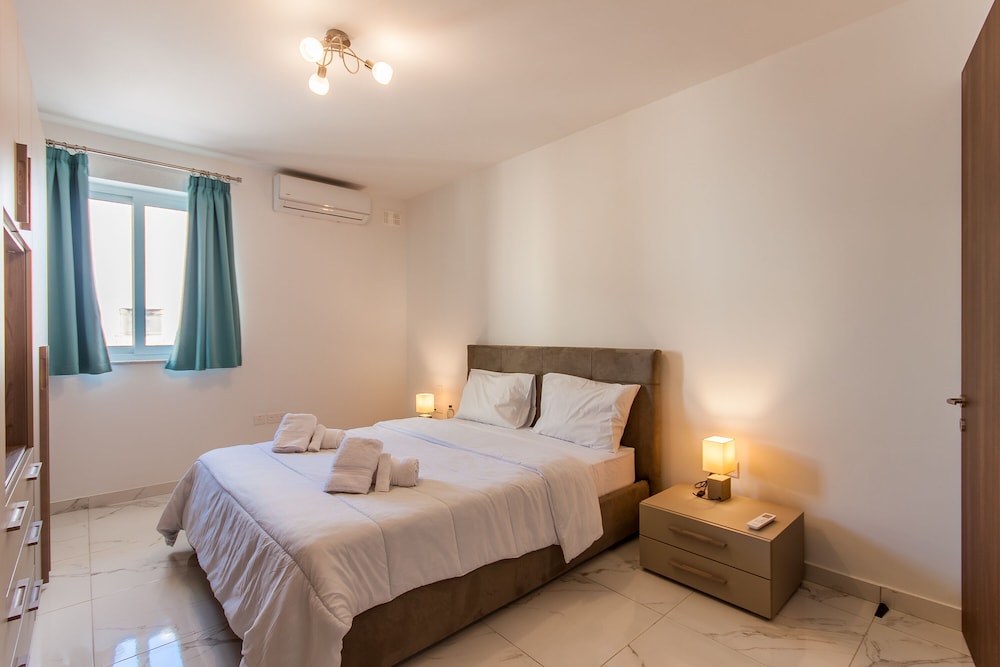 Family Apartment, 2 Bedrooms, 2 Bathrooms (Modern Apart Heart of Sliema V4) photo 3