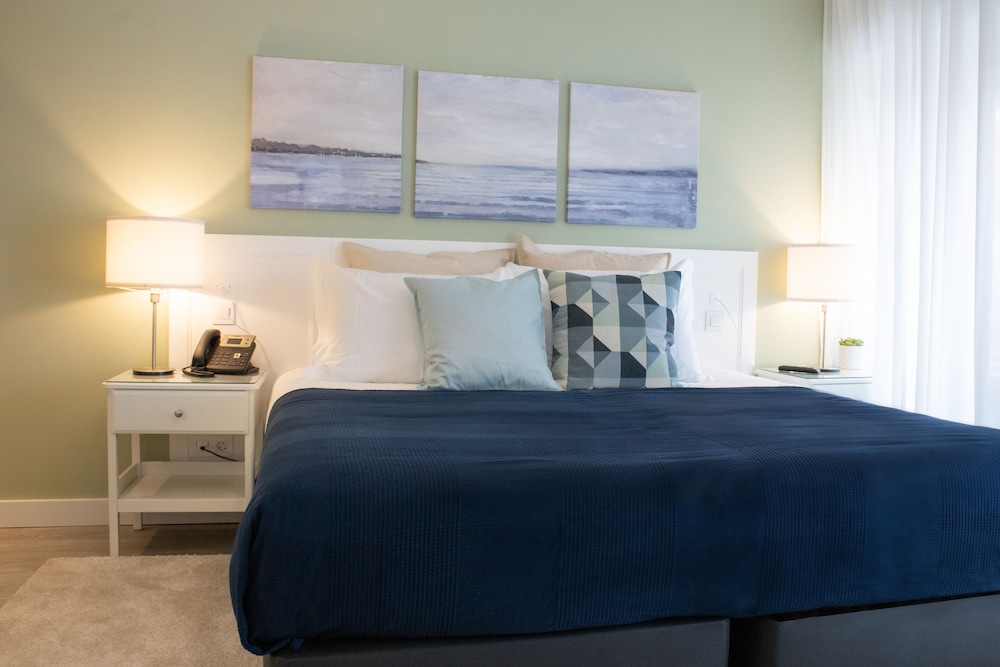Twin Room - Photo 2