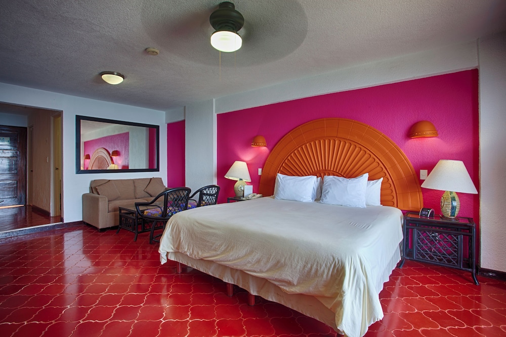 Studio, 1 King Bed, Non Smoking, Ocean View (Kitchenette, Balcony) - Photo 6
