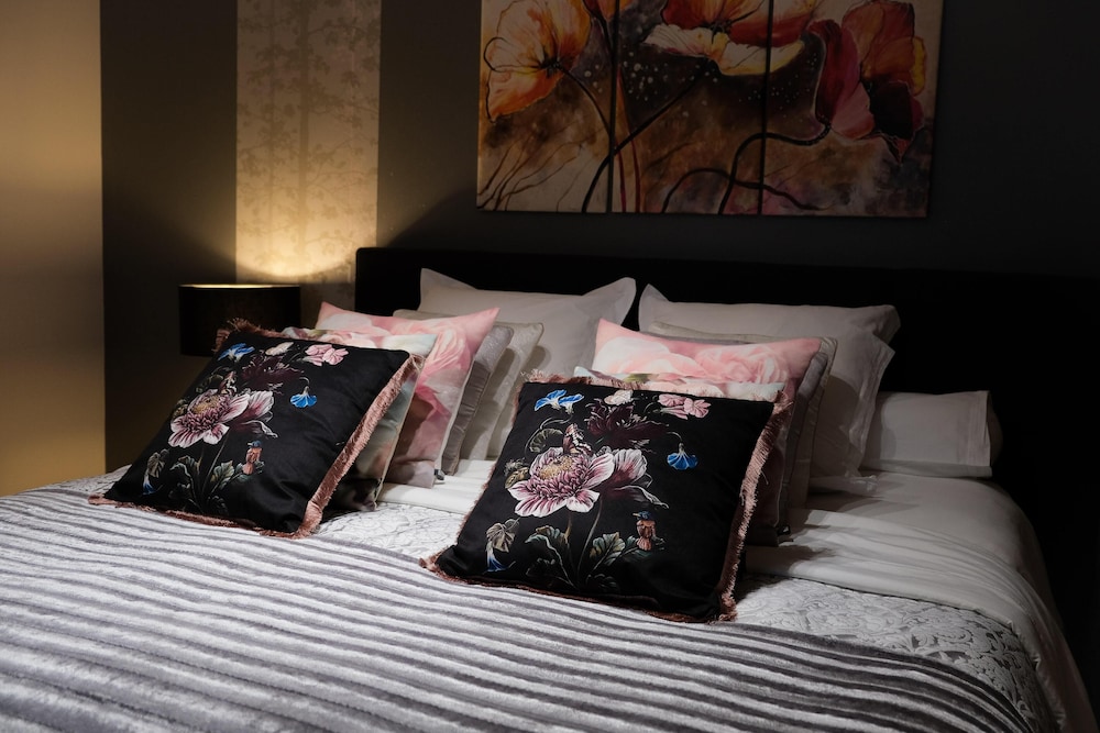 Deluxe Double Room, City View photo 2