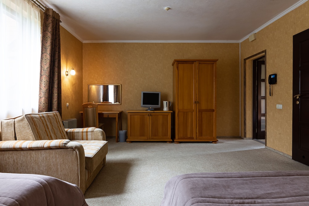 Standard Triple Room photo 2