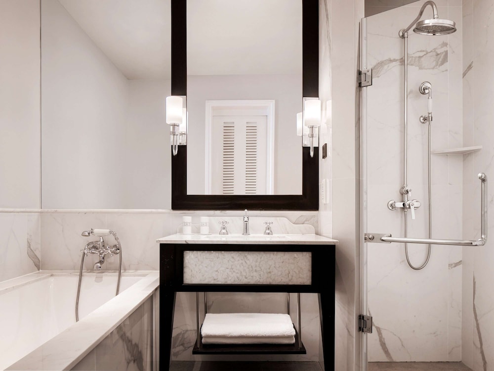 Colonial Suite Twin - Photo 6