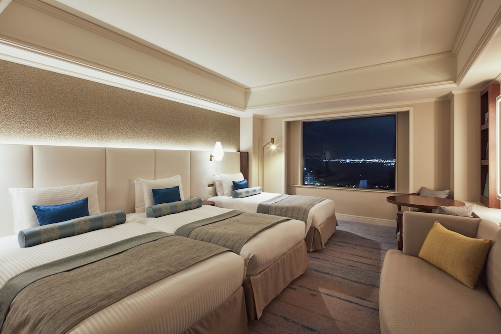 Club Breeze Deluxe Triple Room, Non Smoking (Executive Lounge Access)