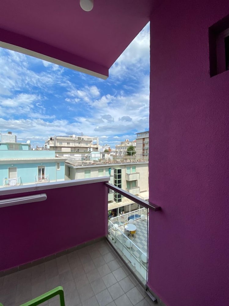 Junior Double Room, Partial Sea View