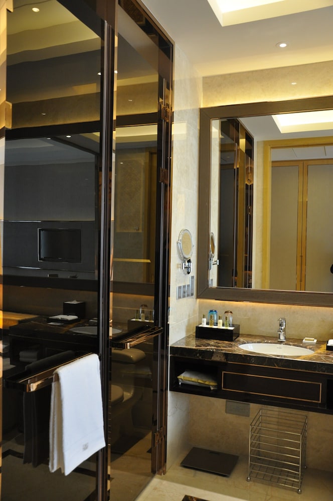 Grand Deluxe Twin Room photo 3