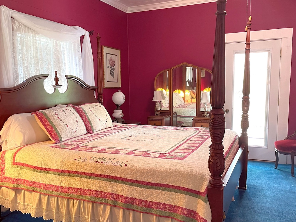 Sweetheart Room photo 1