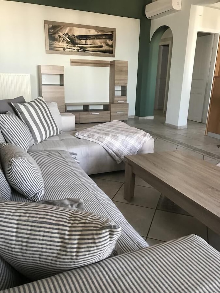 Apartment, 3 Bedrooms, Sea View