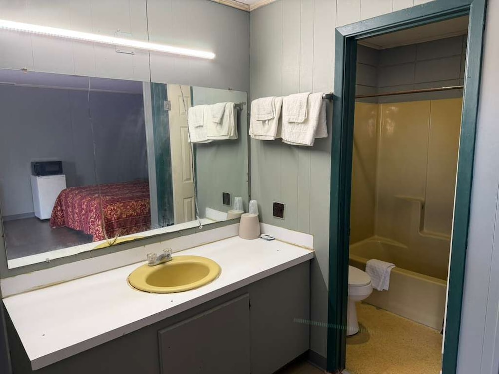 Single Room photo 3