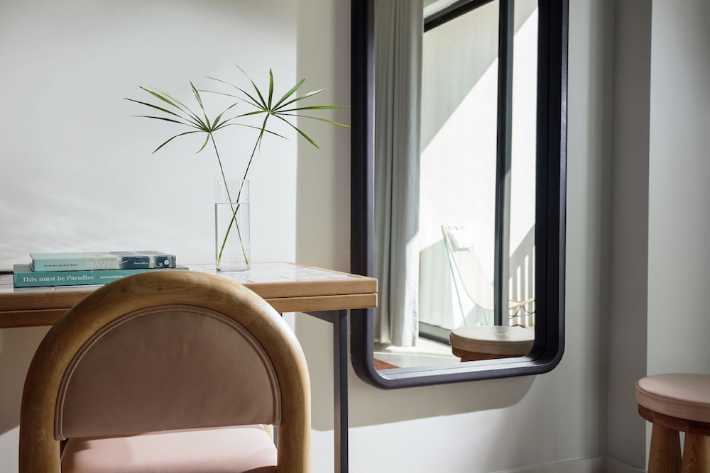 Standard Room, 1 King Bed, Mobility Accessible (neighborhood View)