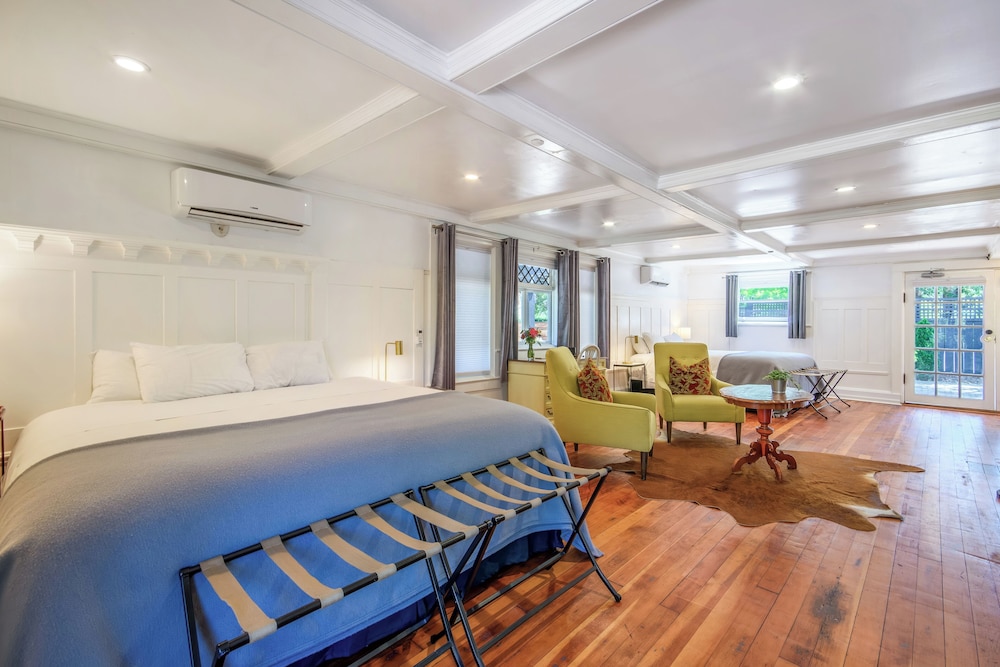 Family Deluxe Suite - Photo 1
