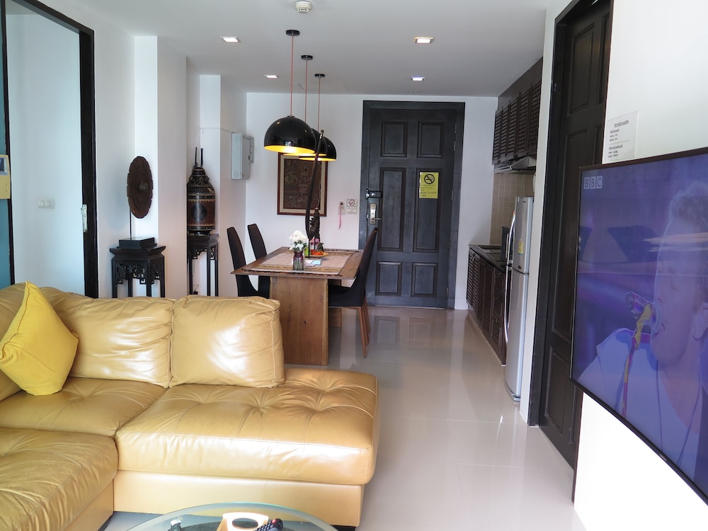 Condo, 2 Bedrooms, Accessible, View