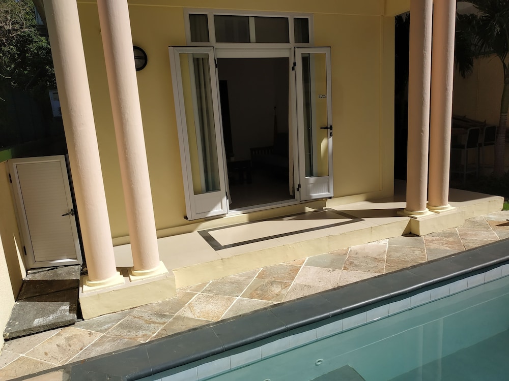 Superior Double Room, Non Smoking, Pool View photo 3