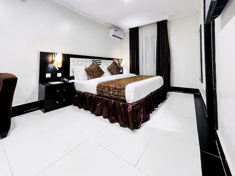 Executive Room - Photo 4