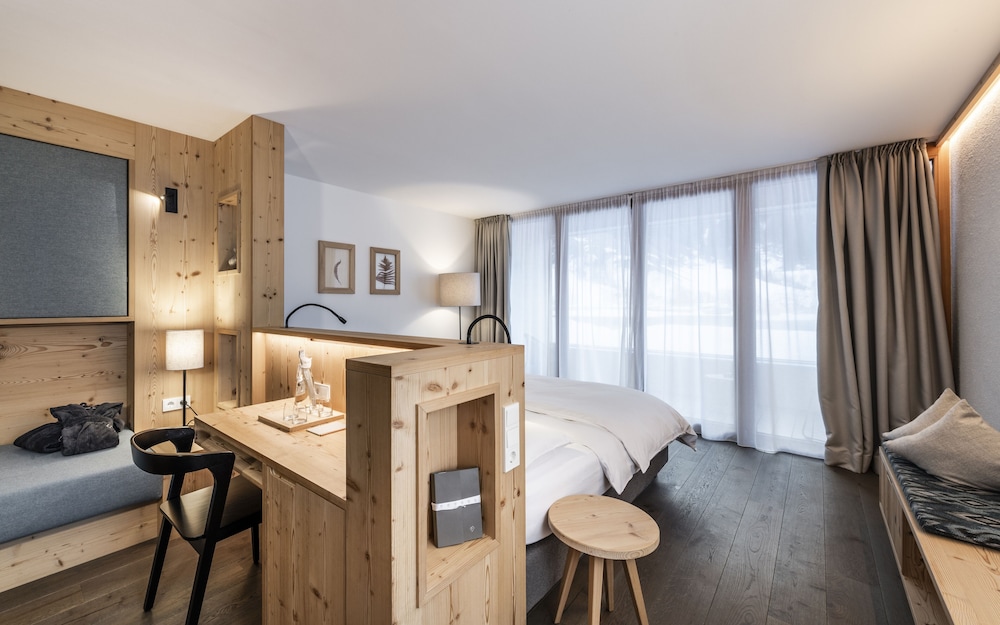 Comfort Double Room, 1 Double Bed, Non Smoking, Mountain View