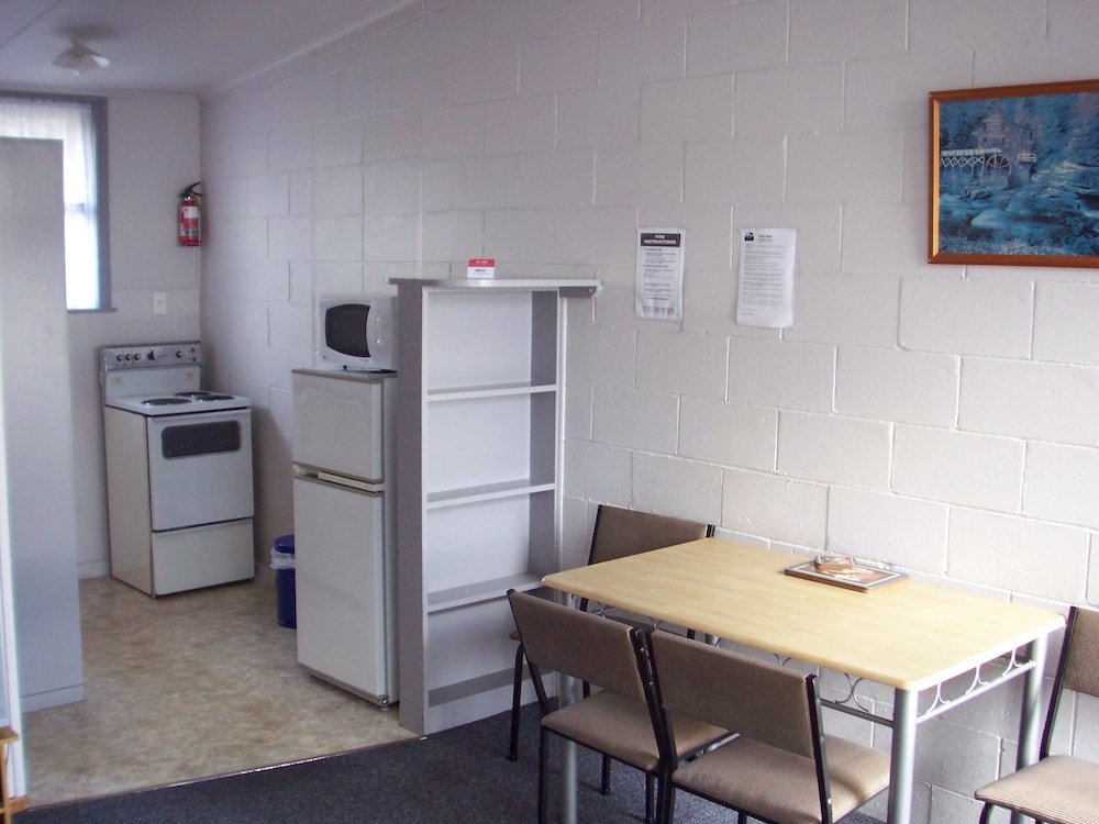Standard Room, Non Smoking, Kitchen (2 Bedroom Unit) photo 2