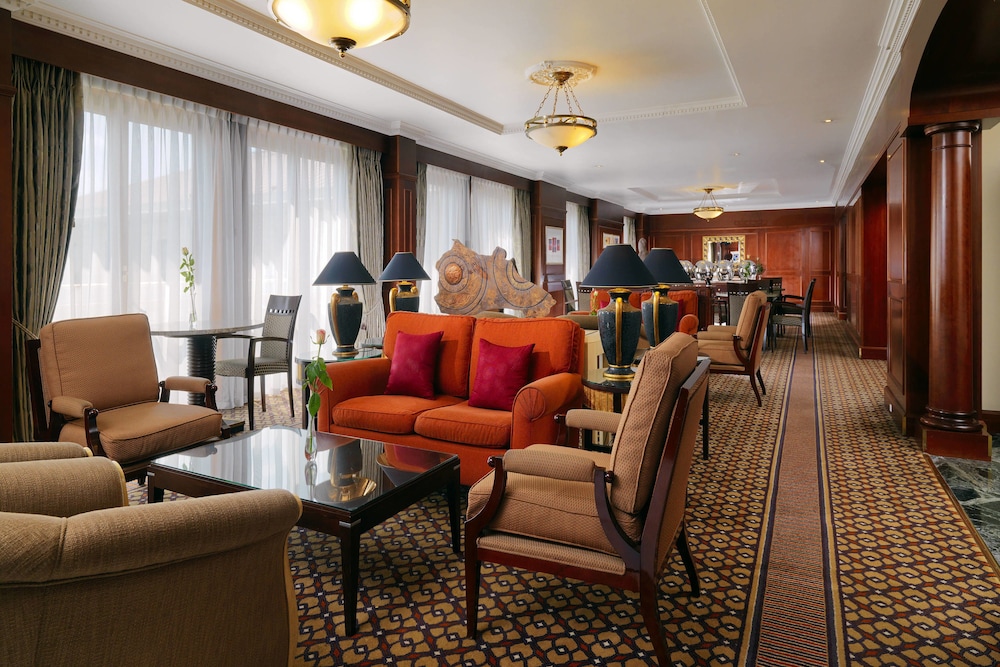 Executive Room, 1 Double Bed - Photo 8