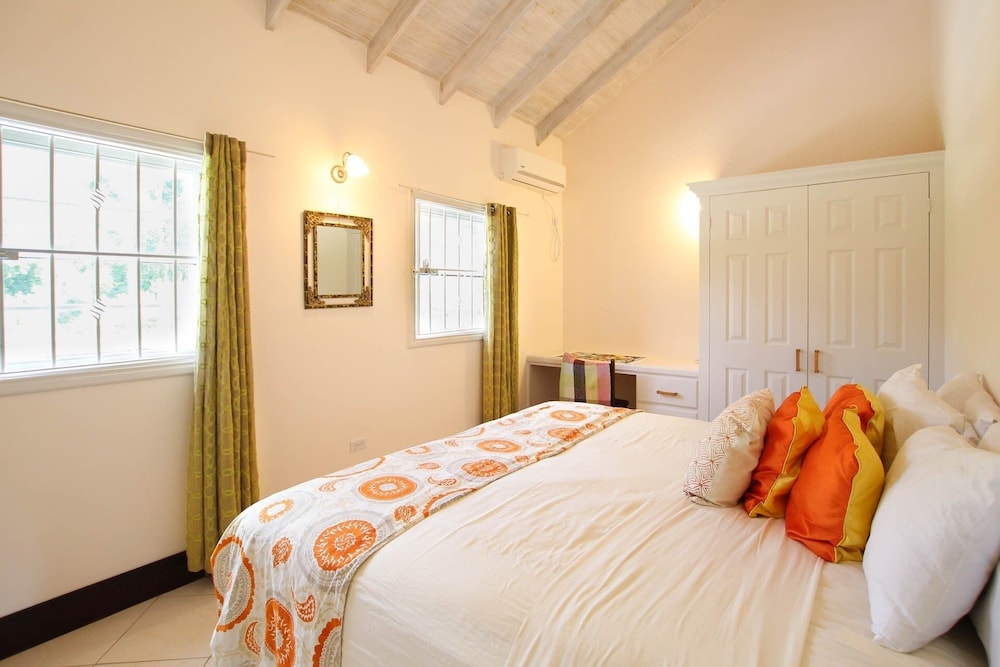 House, 4 Bedrooms photo 3
